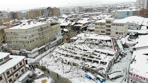 Deprem bölgesi Malatya’da ocaklar tütüyor